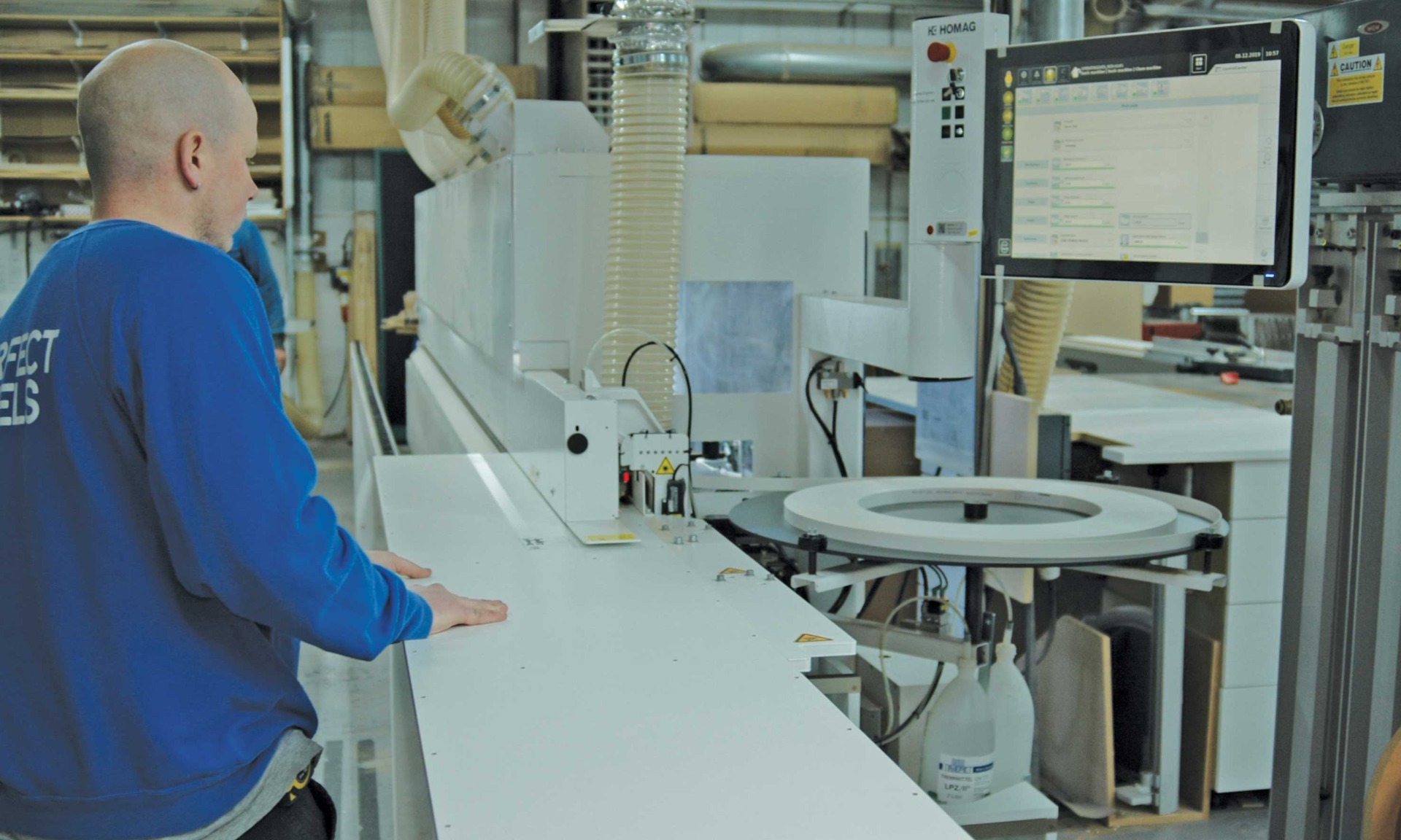 edge banding and board cutting croydon